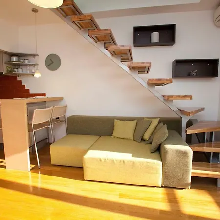 Argola Apartment *