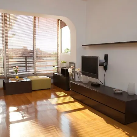 Argola Apartment *